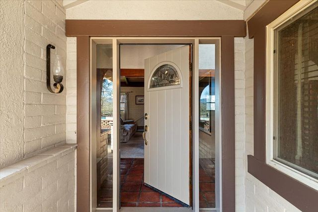 5779 Treosti Pl, Valley Springs, CA 95252