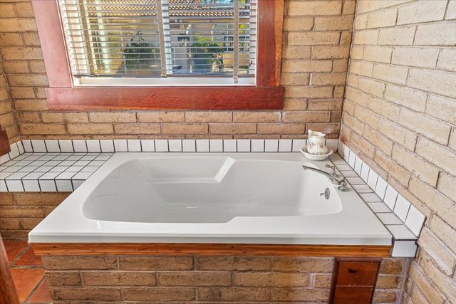 5779 Treosti Pl, Valley Springs, CA 95252