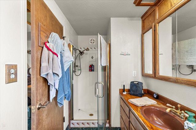 5779 Treosti Pl, Valley Springs, CA 95252