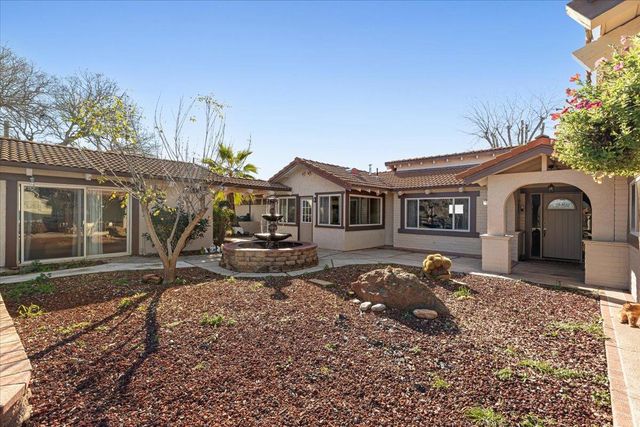 5779 Treosti Pl, Valley Springs, CA 95252