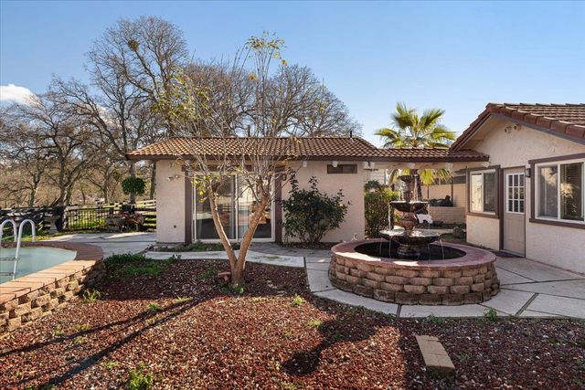 5779 Treosti Pl, Valley Springs, CA 95252