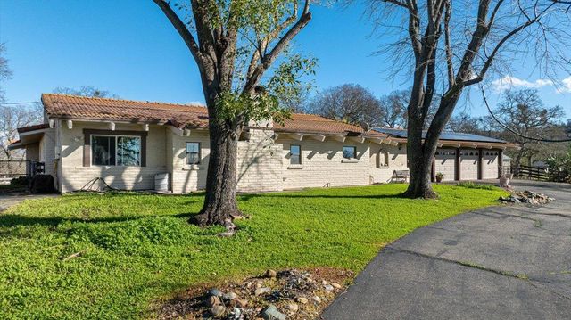 5779 Treosti Pl, Valley Springs, CA 95252