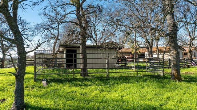 5779 Treosti Pl, Valley Springs, CA 95252