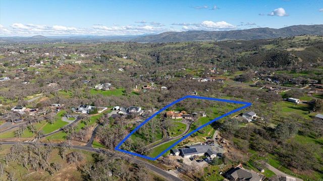 5779 Treosti Pl, Valley Springs, CA 95252