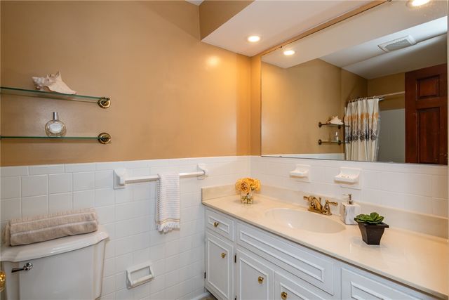 7805 Raintree Road, Washington Twp, OH 45459