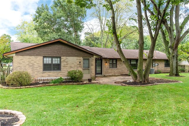 7805 Raintree Road, Washington Twp, OH 45459