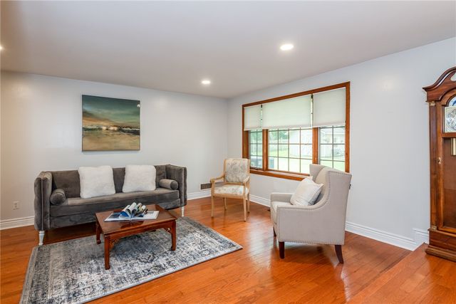 7805 Raintree Road, Washington Twp, OH 45459