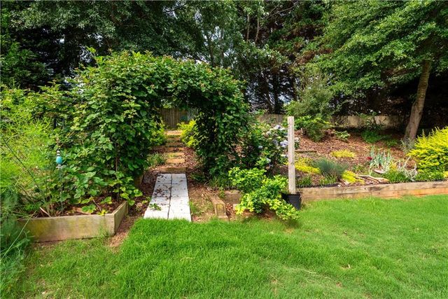 281 Natchez Circle, Winder, GA 30680