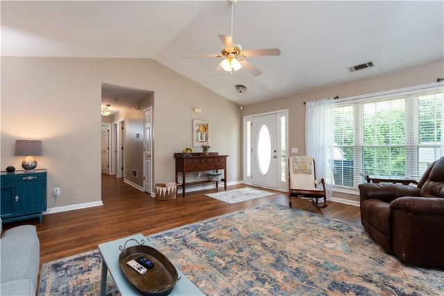 281 Natchez Circle, Winder, GA 30680