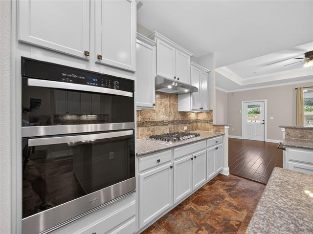 435 Davis Mountain CIR, Georgetown, TX 78633