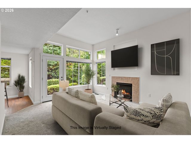 10769 Sw CANTERBURY Ln, Portland, OR 97224