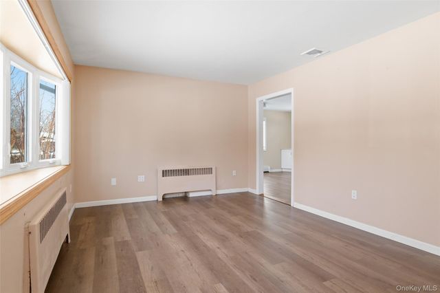 449 52nd Street, Lindenhurst, NY 11757