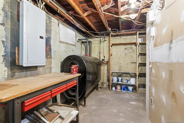 449 52nd Street, Lindenhurst, NY 11757