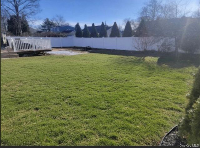 449 52nd Street, Lindenhurst, NY 11757