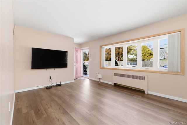 449 52nd Street, Lindenhurst, NY 11757