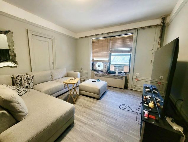 870 Riverside Drive 2B, New York (manhattan), NY 10032