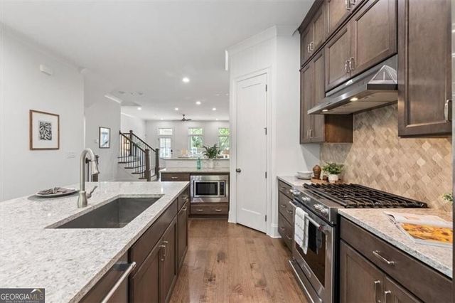 1233 Parkstead Lane, Alpharetta, GA 30004