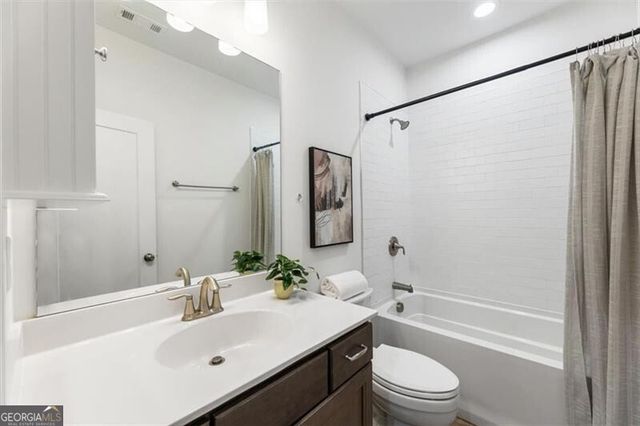1233 Parkstead Lane, Alpharetta, GA 30004