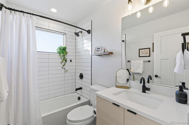 3542 W 63rd Avenue, Denver, CO 80221