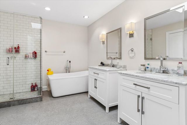 1714 Auburn Avenue, Naperville, IL 60565