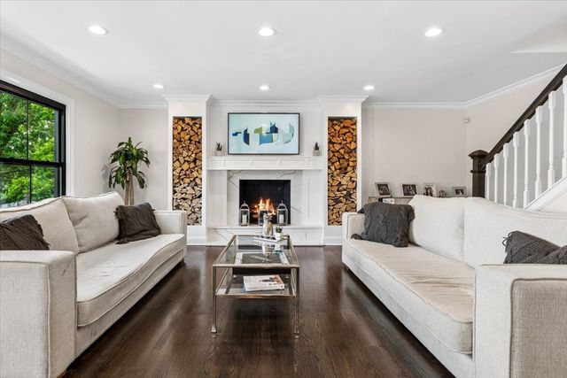 1714 Auburn Avenue, Naperville, IL 60565
