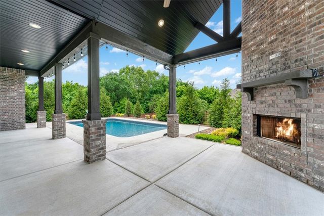 107 Torrance Drive, Cave Springs, AR 72718