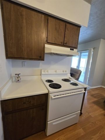 33027 Fargo Street, Livonia, MI 48152