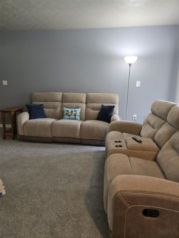 33027 Fargo Street, Livonia, MI 48152