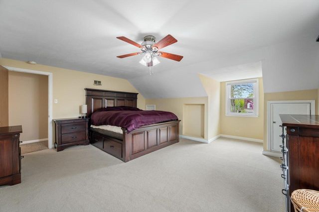2556 N 96th STREET, Wauwatosa, WI 53226