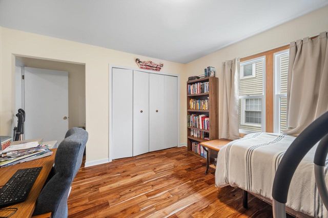 2556 N 96th STREET, Wauwatosa, WI 53226