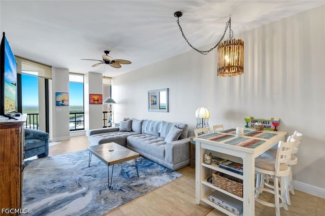 5781 Cape Harbour DR 1108, Cape Coral, FL 33914