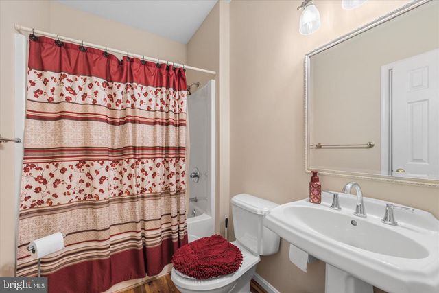 687 WOODLAND AVE, Winchester, VA 22601