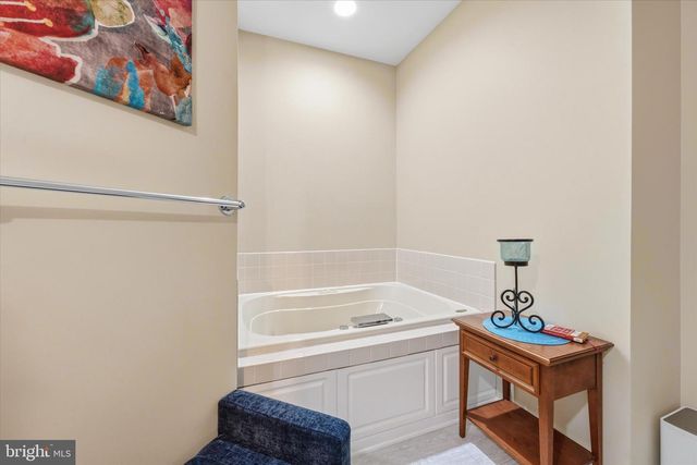 687 WOODLAND AVE, Winchester, VA 22601