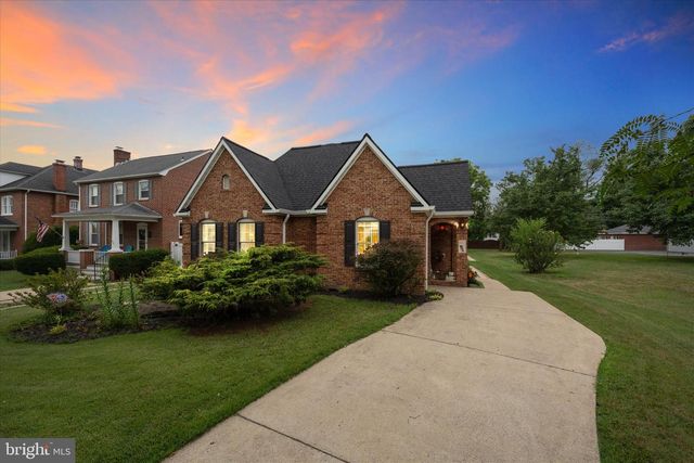687 WOODLAND AVE, Winchester, VA 22601