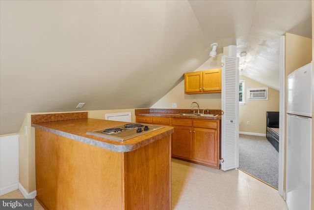 687 WOODLAND AVE, Winchester, VA 22601