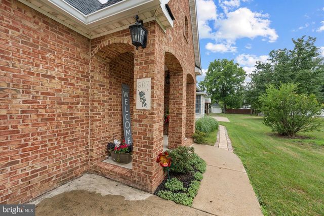 687 WOODLAND AVE, Winchester, VA 22601