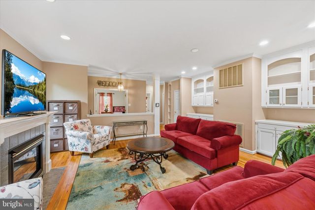 687 WOODLAND AVE, Winchester, VA 22601