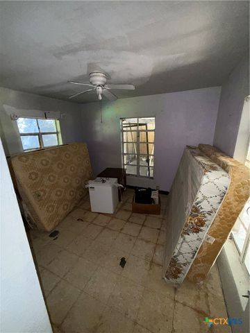 900 Haynes Street, San Marcos, TX 78666