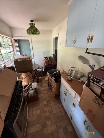 900 Haynes Street, San Marcos, TX 78666