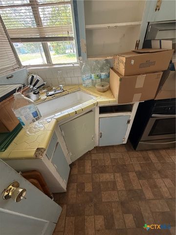900 Haynes Street, San Marcos, TX 78666