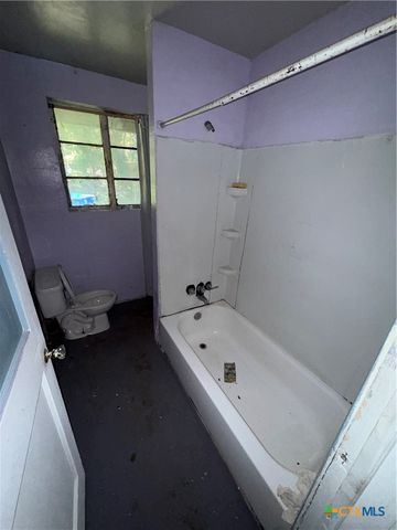 900 Haynes Street, San Marcos, TX 78666