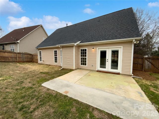 7508 Free Court, Charlotte, NC 28216