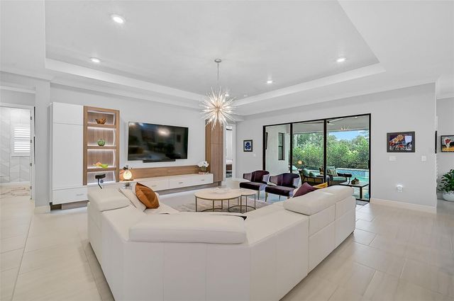 4940 SURFSIDE CIRCLE, Bradenton, FL 34211