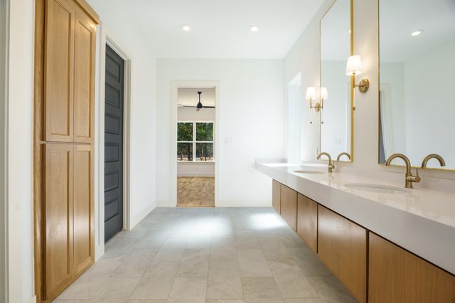3041 Glen Oaks, Waxahachie, TX 75165