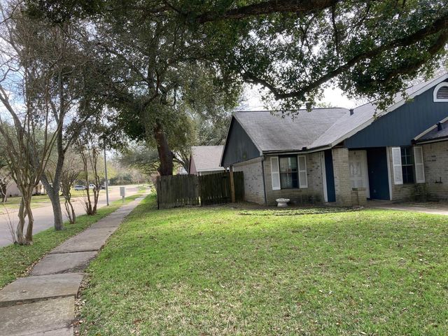 2903 Silent Drive, Sugar Land, TX 77498