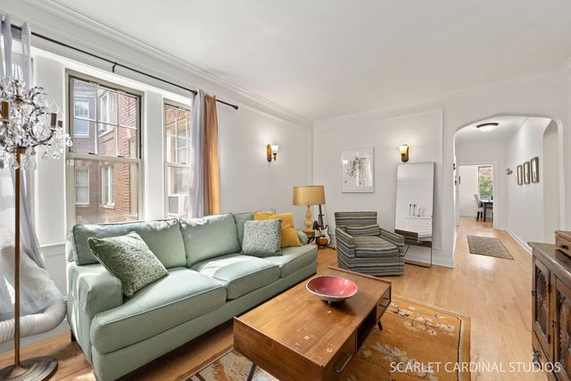 6137 N Hoyne Avenue 2, Chicago, IL 60659