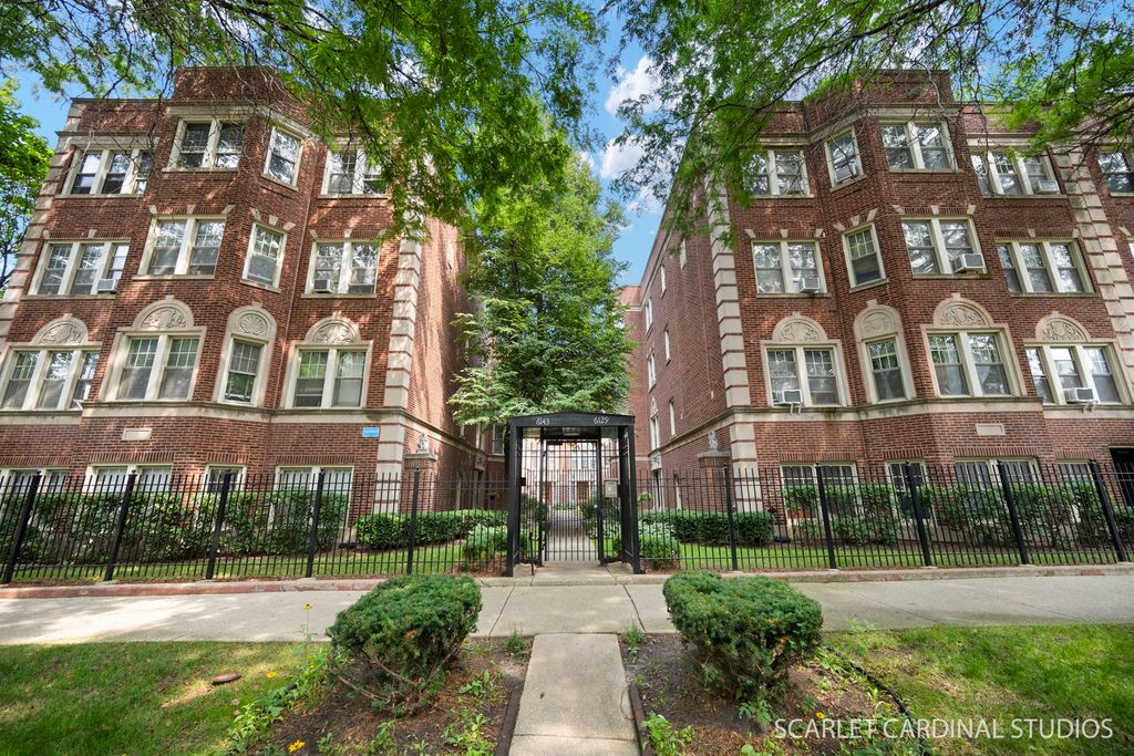 6137 N Hoyne Avenue 2, Chicago, IL 60659