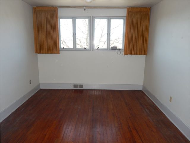 221 Sunset Drive, Wilkins Twp, PA 15235
