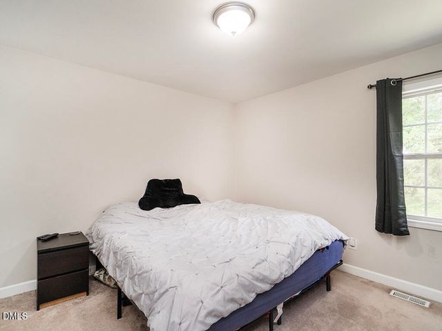 104 Taylors Court, Burlington, NC 27217