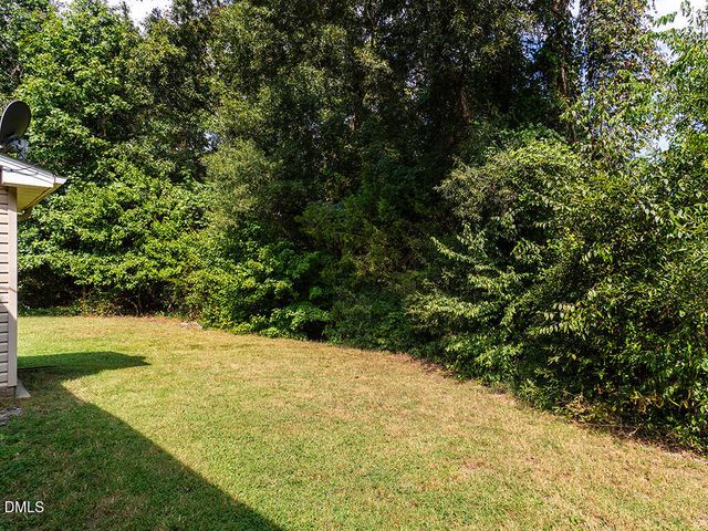 104 Taylors Court, Burlington, NC 27217